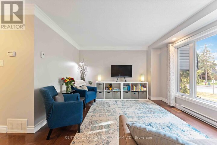 Property Photo:  1361 Marigold Crescent  ON K1B 5E7