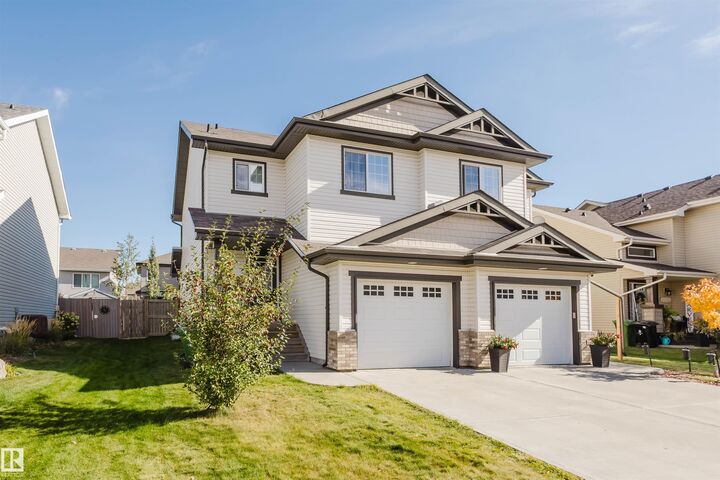 Property Photo: 33 Catalina Ct AB T8L 0K5