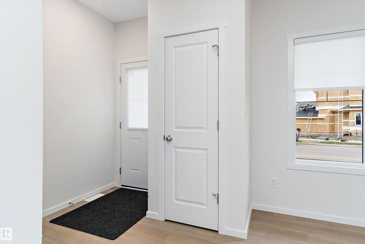 Property Photo:  4277 Kinglet Drive NW  AB T5S 2C2 