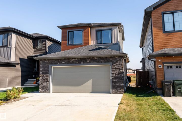 56 Tilia Place  Spruce Grove AB T7X 0Z3 photo