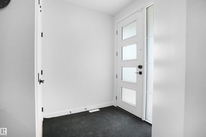 Property Photo:  808 Elderberry Court NW NW  AB T5T 5M8 