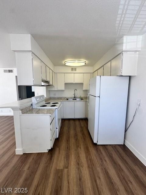 Property Photo: 2121 Oceanus Lane 3 NV 89115