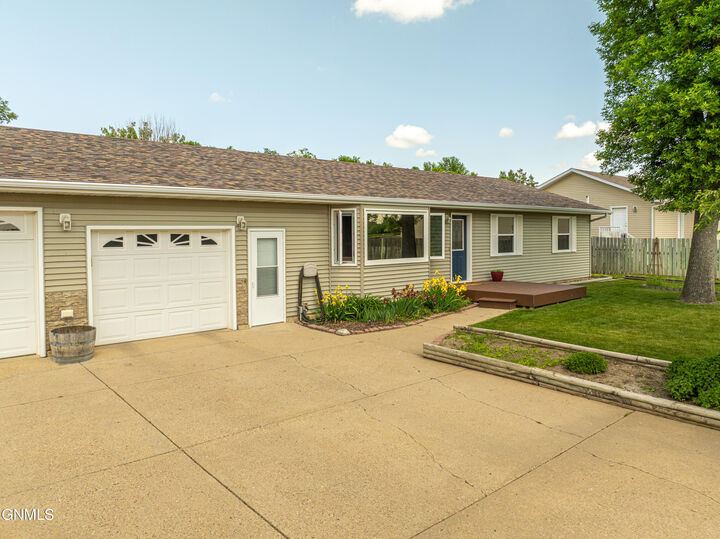 Property Photo: 508 Rosie Lane N ND 58554