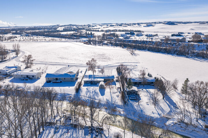 Property Photo: 508 Rosie Lane N ND 58554