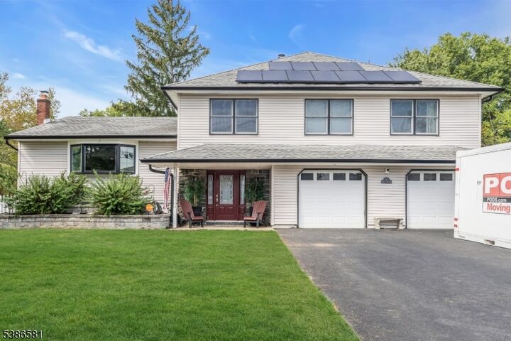Property Photo:  2 Colony Ct  NJ 07054 