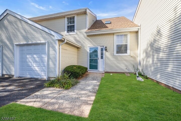 Property Photo:  168 Picadilly Pl  NJ 08873 