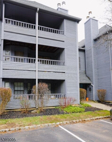 809 Woodhaven Dr  Edison Twp. NJ 08817 photo