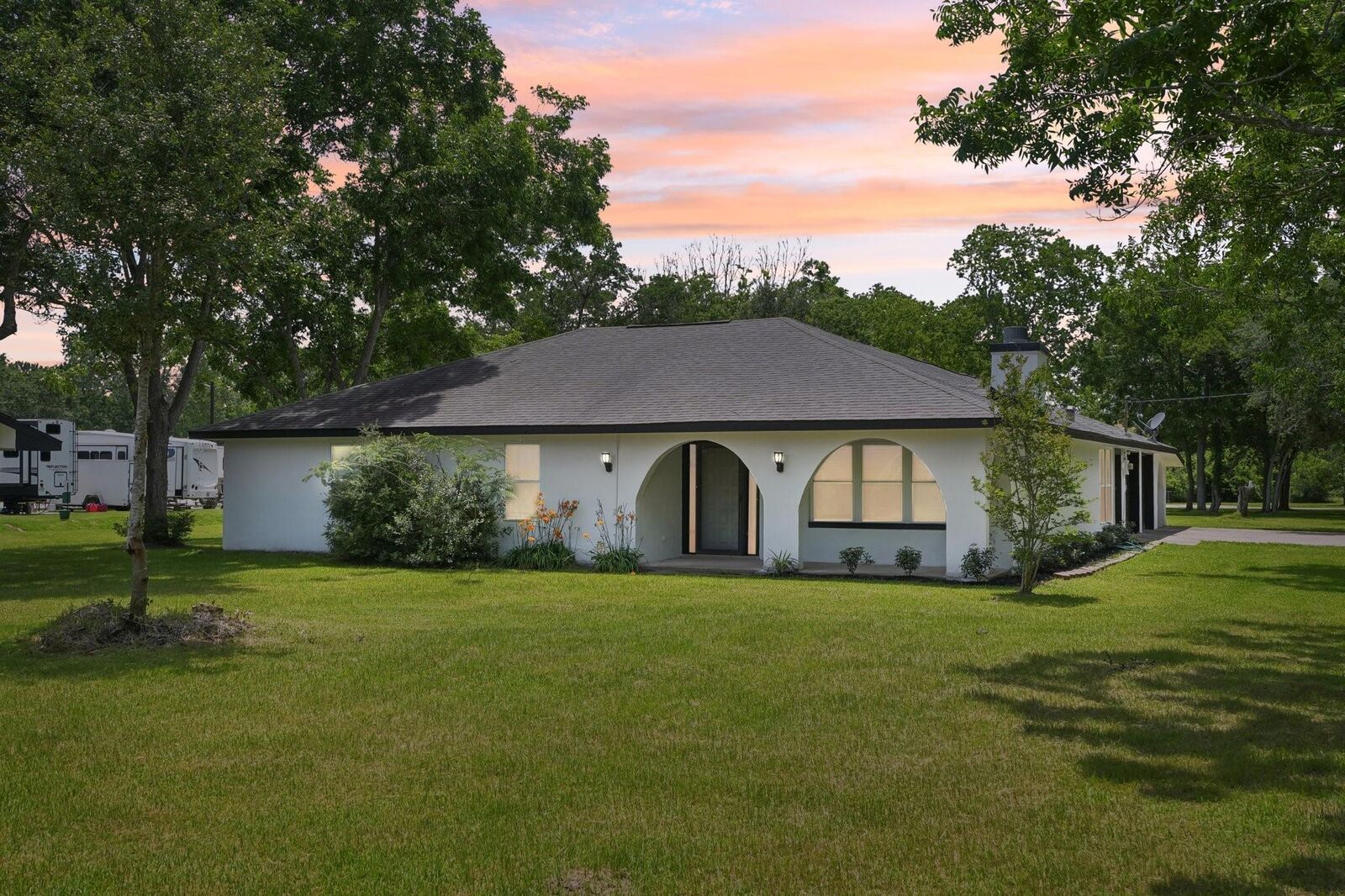 Property Photo:  8412 Avenue L  TX 77510 