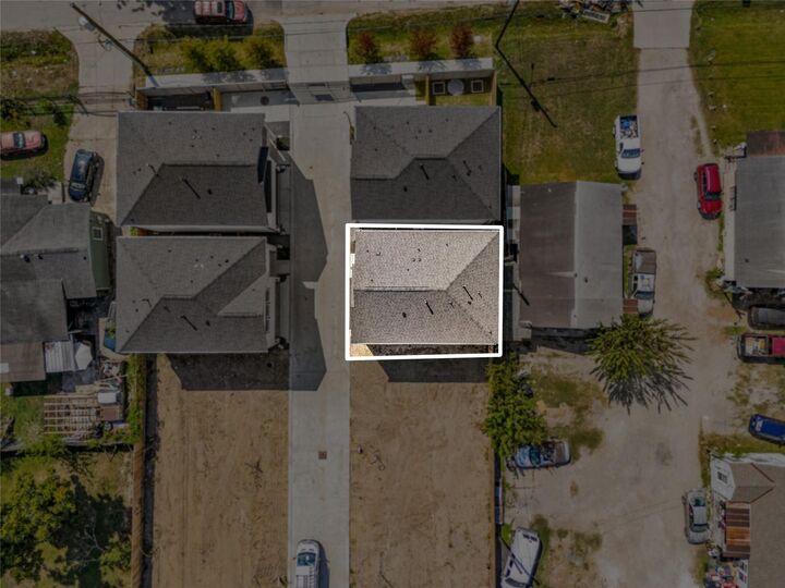 Property Photo:  241 Rebecca Street B  TX 77022 