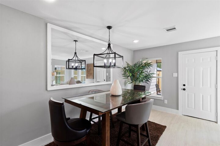 9934 Lanewell Street  Houston TX 77029 photo