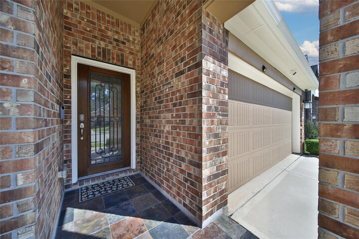 Property Photo:  214 Pleasant Hill Way  TX 77304 