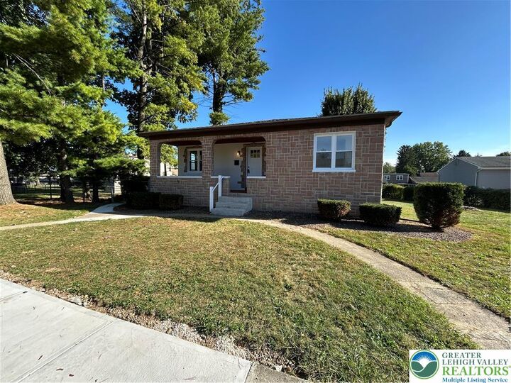 Property Photo:  1818 W Jane Street  PA 18104 