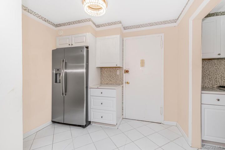 Property Photo:  4315 Webster Avenue 1J  NY 10470 
