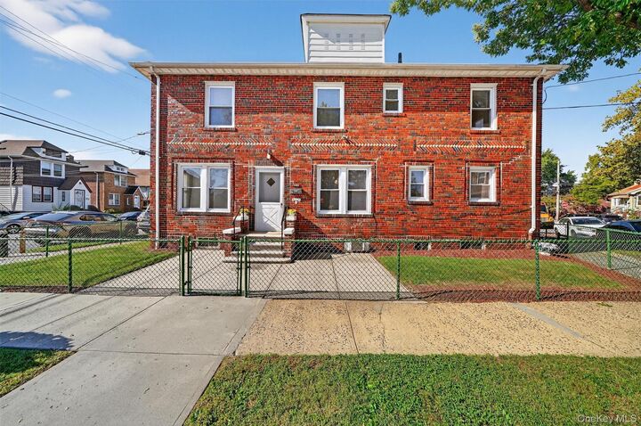 1451 Cornell Place  Bronx NY 10461 photo