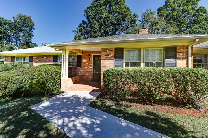 Property Photo: 3104 Cranehill Drive VA 24503