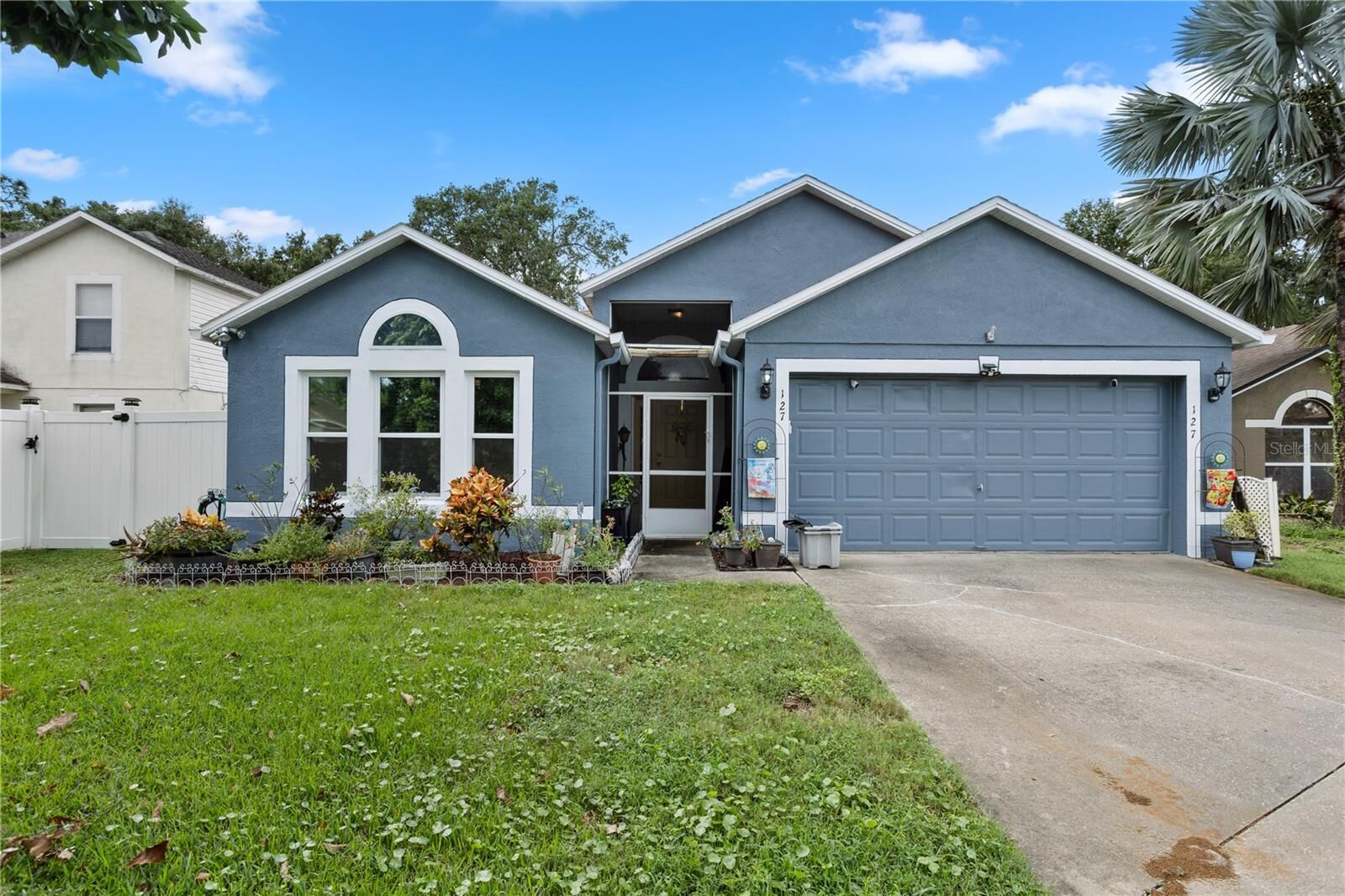 Property Photo:  127 Pine Isle Drive  FL 32773