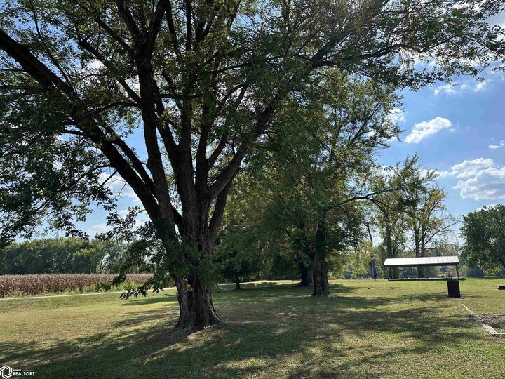 Property Photo: 14307 Walnut Street IA 52551