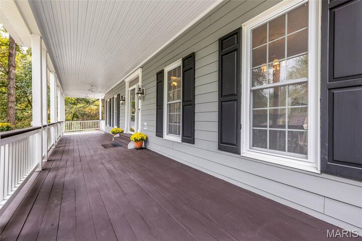 Property Photo: 310 Greenbriar Estates Drive MO 63122