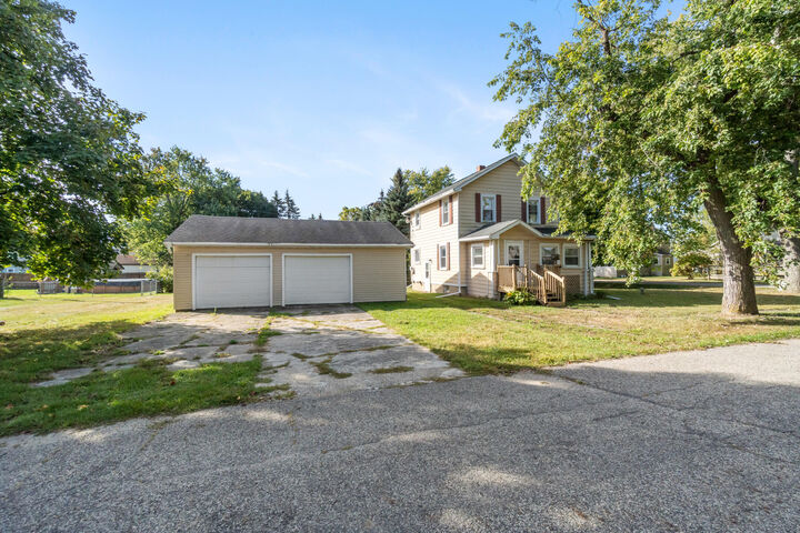 Property Photo: 319 Neil Street MI 49233