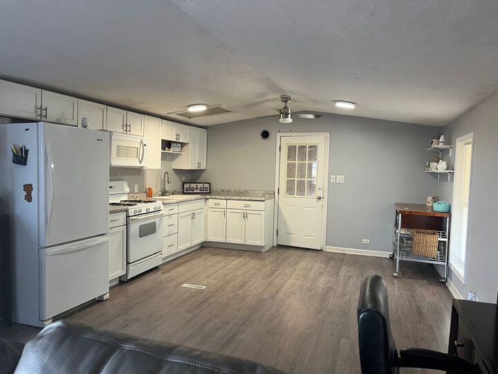 Property Photo: 3770 E 1050th Road IL 60518