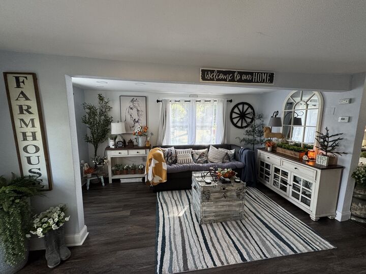 Property Photo:  409 Cayuga Street  IL 60432 