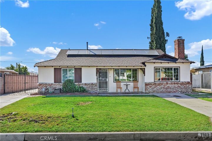 Property Photo:  1151 E 33rd  CA 92404 