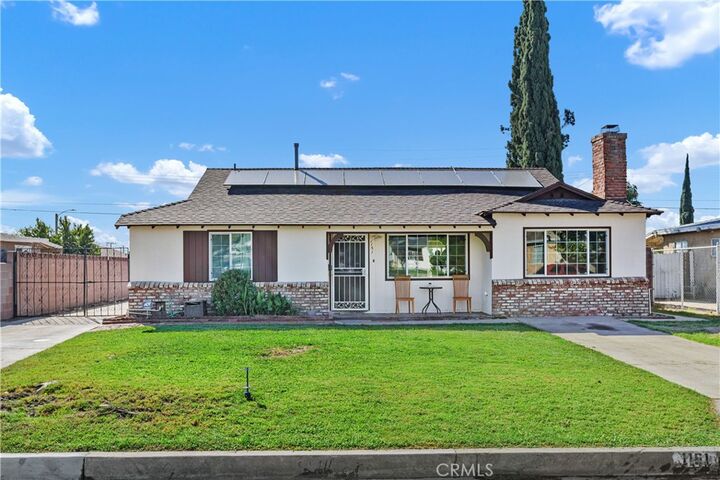 Property Photo: 1151 E 33rd CA 92404