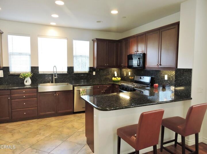 Property Photo:  1492 Via Bonito  CA 93012 