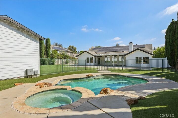 Property Photo:  6233 Penfield Avenue  CA 91367 