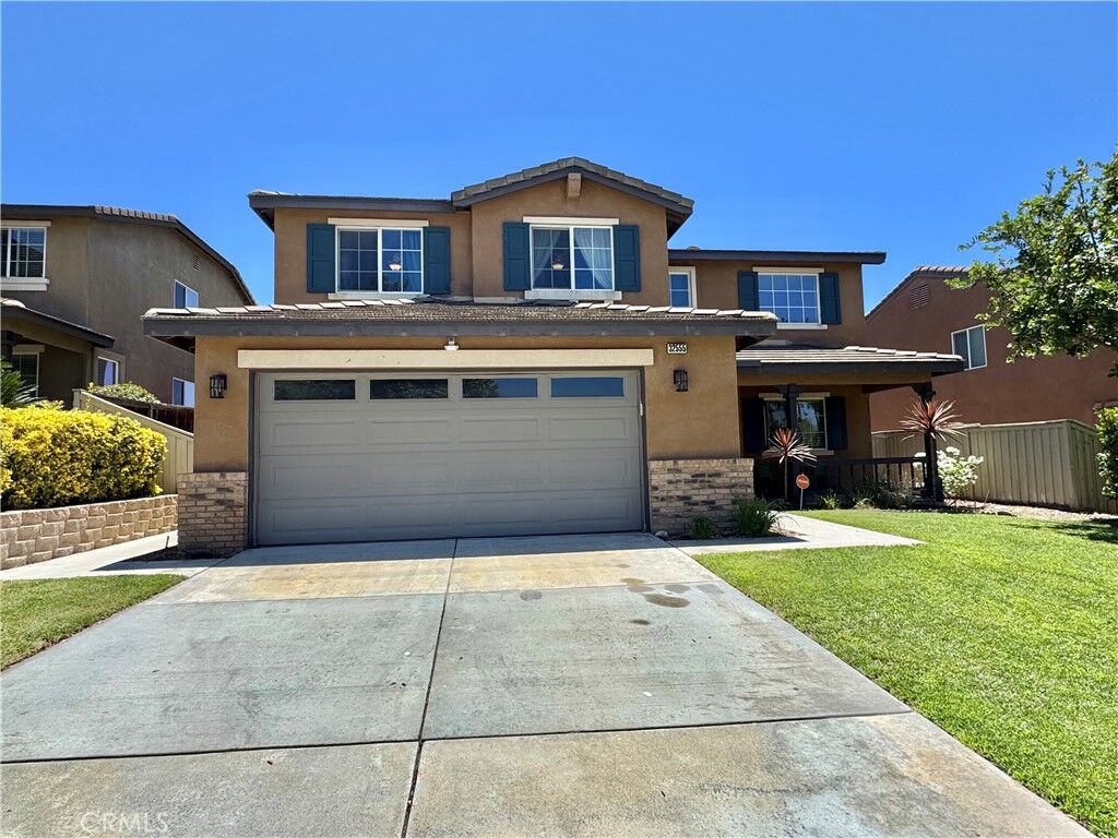 Property Photo:  32555 Via Perales  CA 92592 