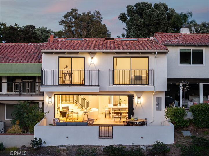 Property Photo:  412 Vista Grande  CA 92660 