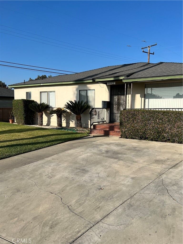 Property Photo:  11143 Rose Hedge Drive  CA 90606 
