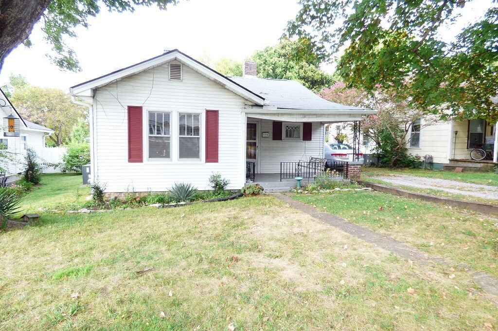 Property Photo: 516 Morton Ave TN 37211