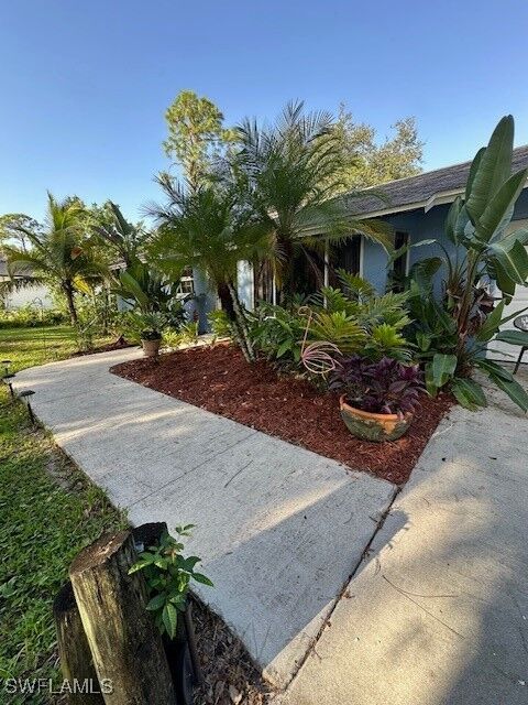 Property Photo:  25356 Pinson Drive  FL 34135 