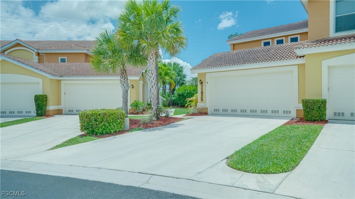 Property Photo:  11825 Bayport Lane 504  FL 33908 