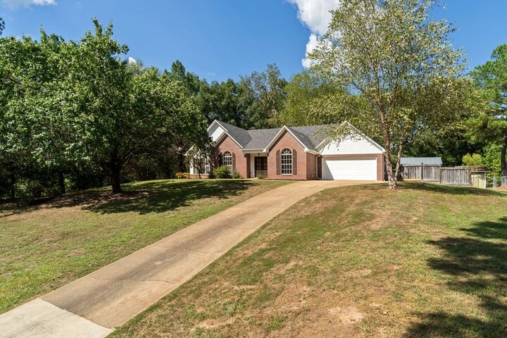 Property Photo: 33 Cr224 MS 38655