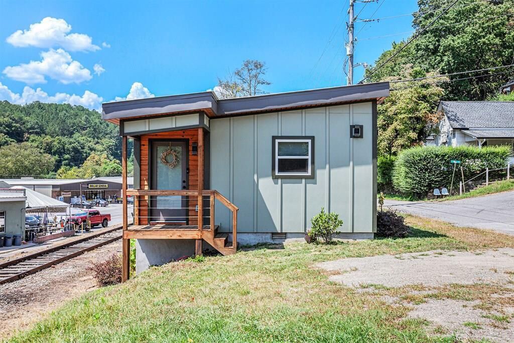 Property Photo:  177 Main Street  TN 37317 