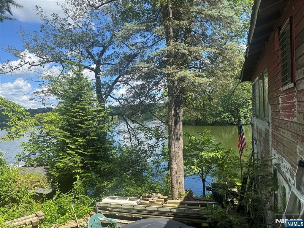 Property Photo:  151 Pine Tree Road  NJ 07403 