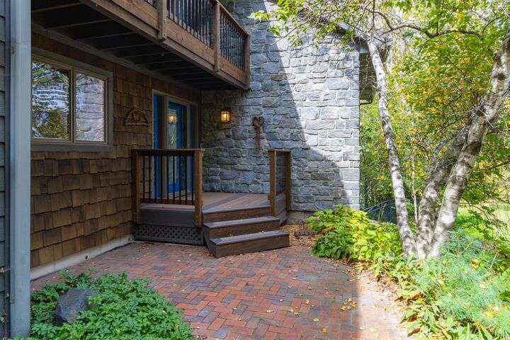 Property Photo:  1651 Blackhawk Cove  MN 55122 