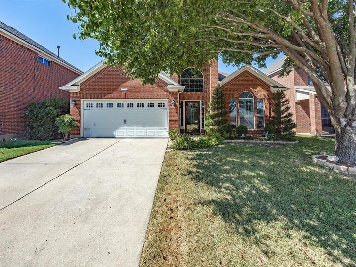 Property Photo: 9628 Willow Branch Way TX 76036