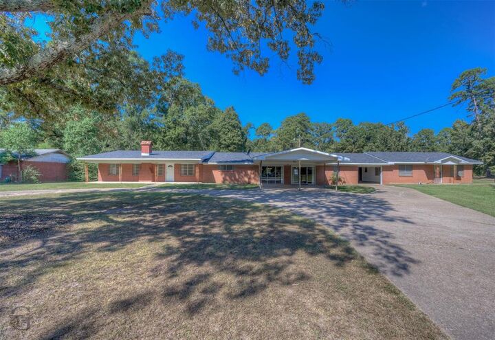 7944 Highway 371  Coushatta LA 71019 photo