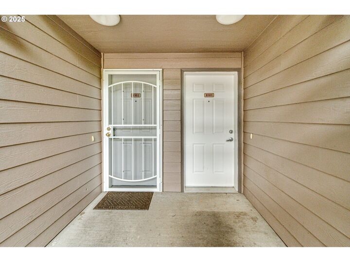 Property Photo:  14605 NE 20th Ave B101  WA 98686 