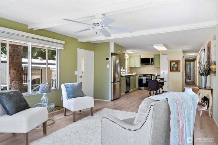 4111  164th Street SW 61  Lynnwood WA 98087 photo