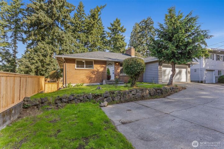 Property Photo:  836 SW  128th Street  WA 98146 