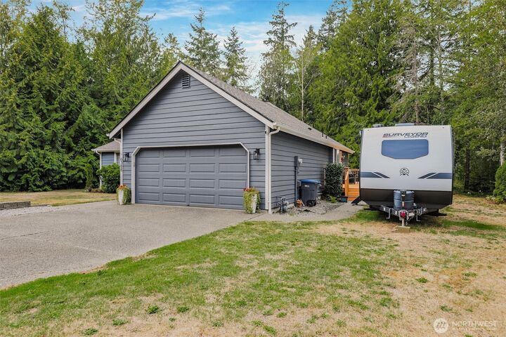 Property Photo:  6388  Pullman Place SW  WA 98367 