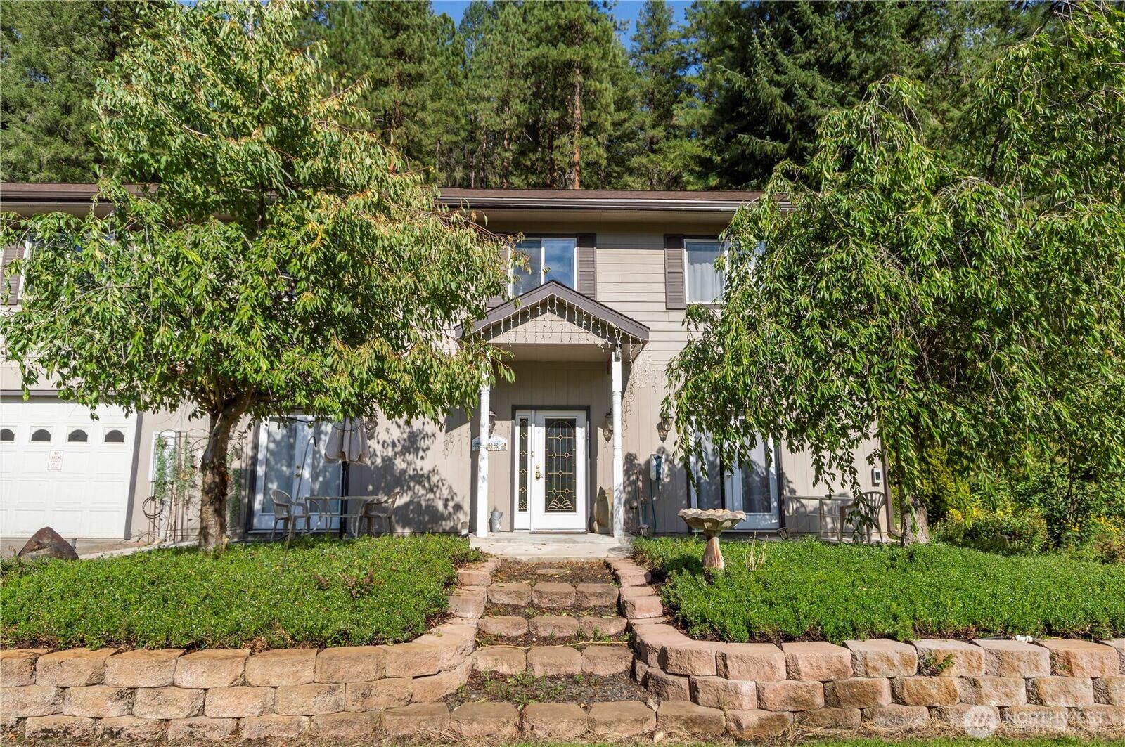 Property Photo:  76 A/B  Oak Orchard Lane  WA 98826 