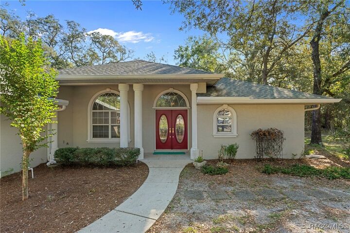 Property Photo: 8859 N Amboy Way FL 34434