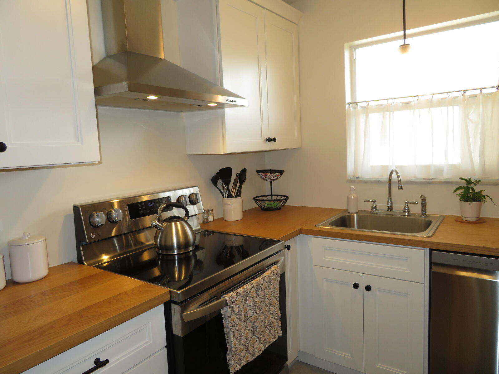 Property Photo:  709 Lori Drive 211  FL 33461 