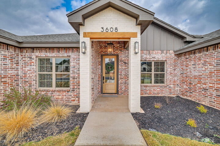 Property Photo:  3608 Clearview Drive  TX 76904 