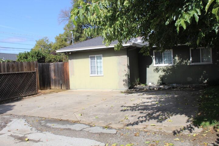 Property Photo: 8171 Hanna Street CA 95020